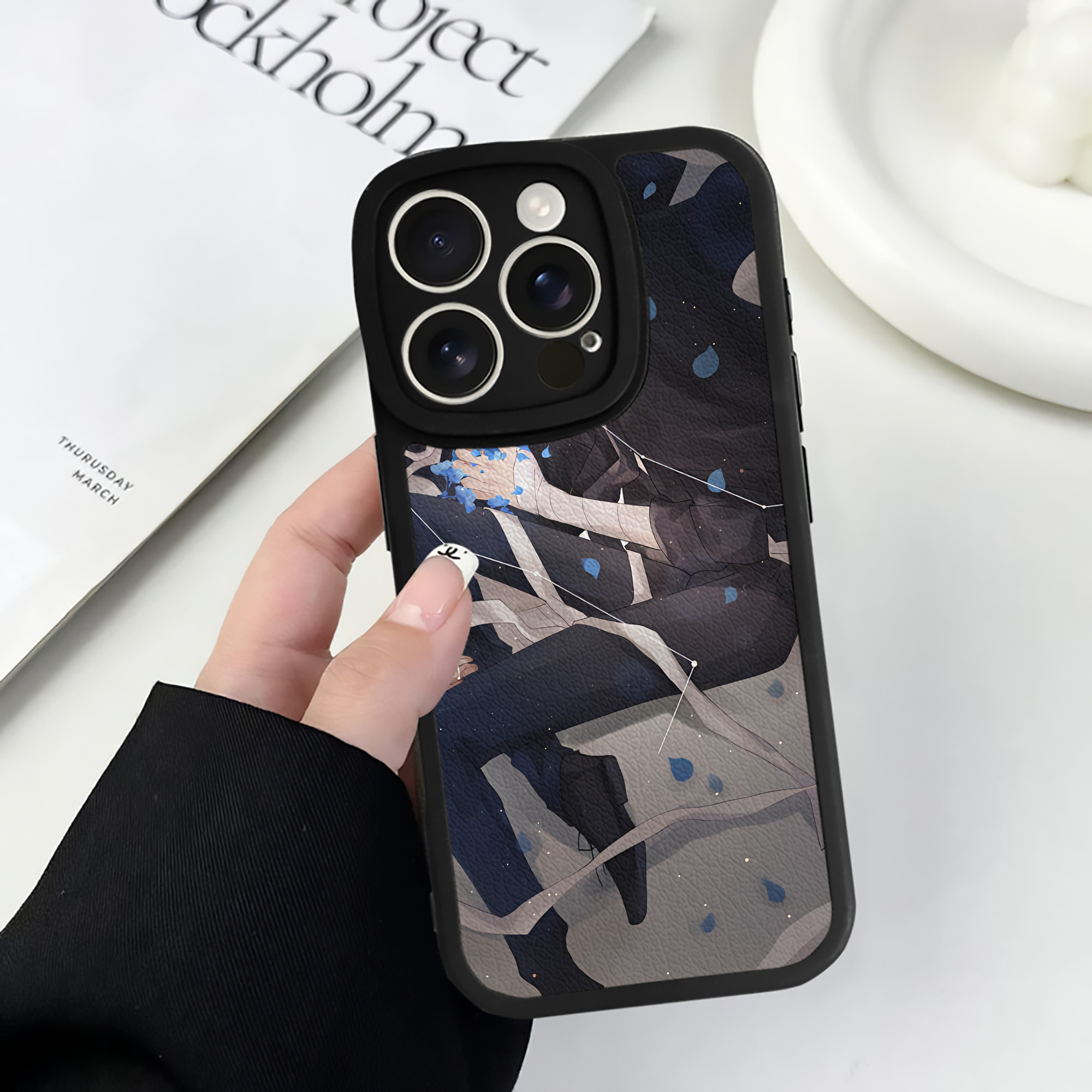 （画像用） 文豪ストレイドッグス Bungo Stray Dogs 【iPhone 16シリーズ対応】シリコンスマホケース（レザー調） 材質：シリコン